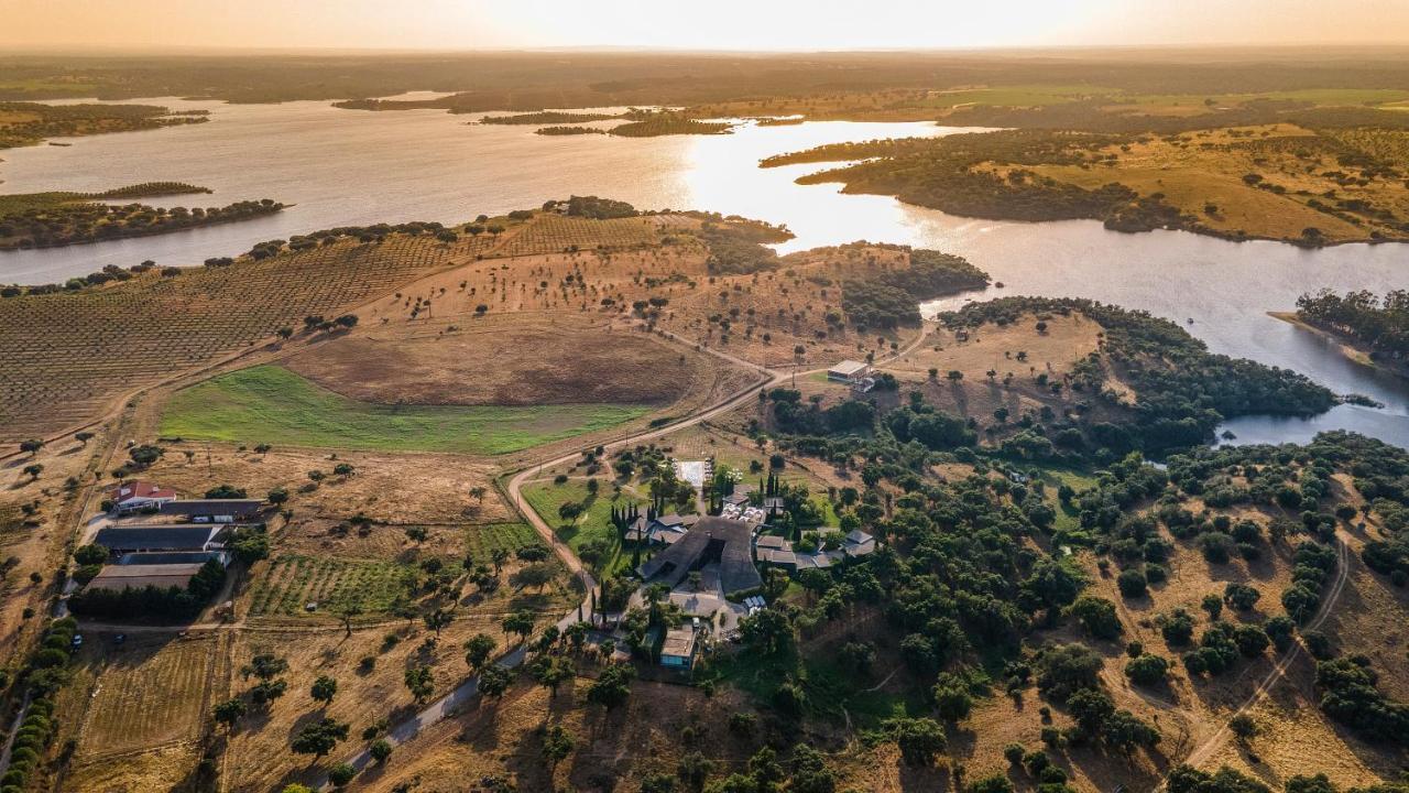 אביס Herdade Da Cortesia Hotel מראה חיצוני תמונה